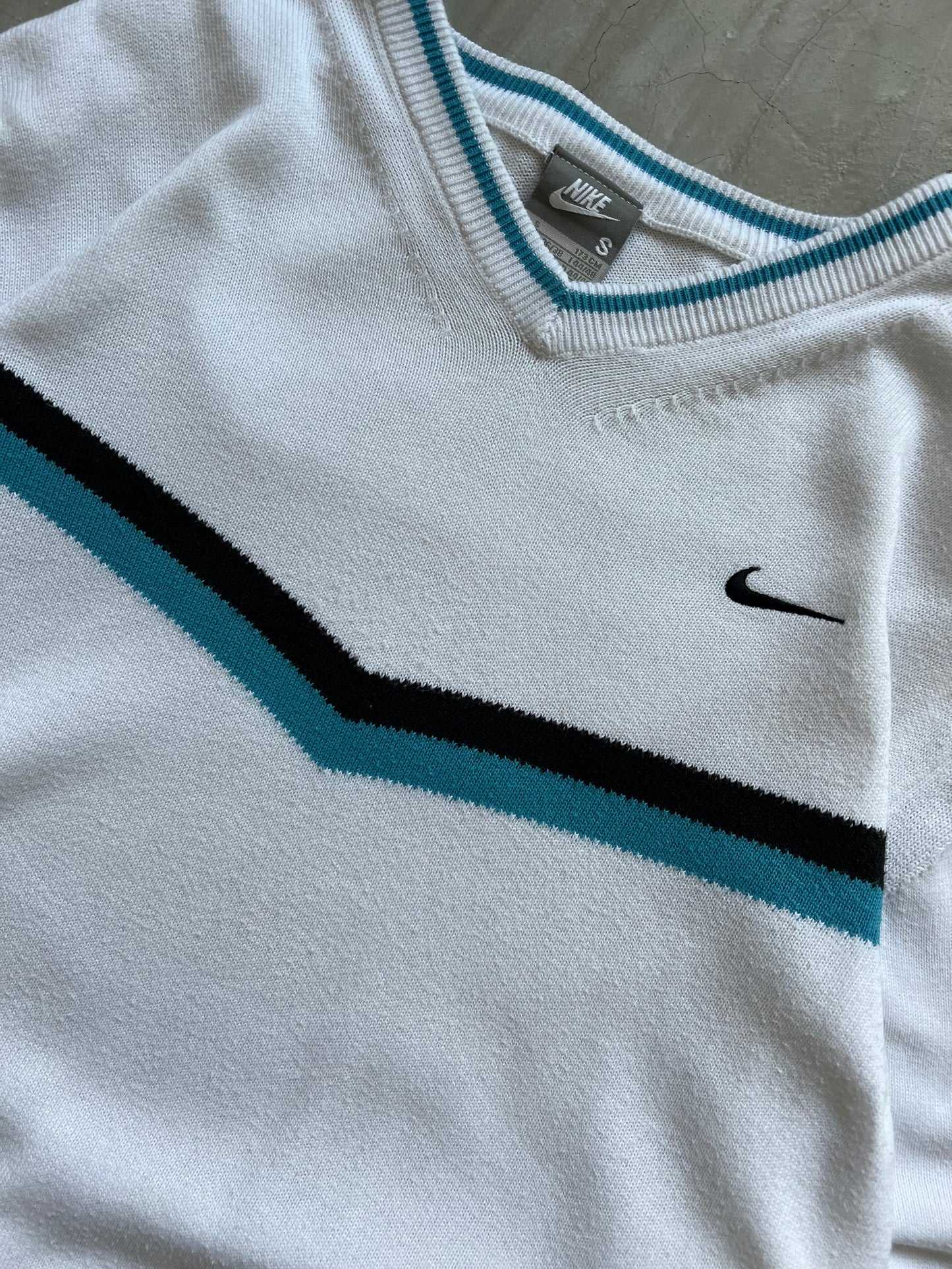 Nike vintage sweater - S