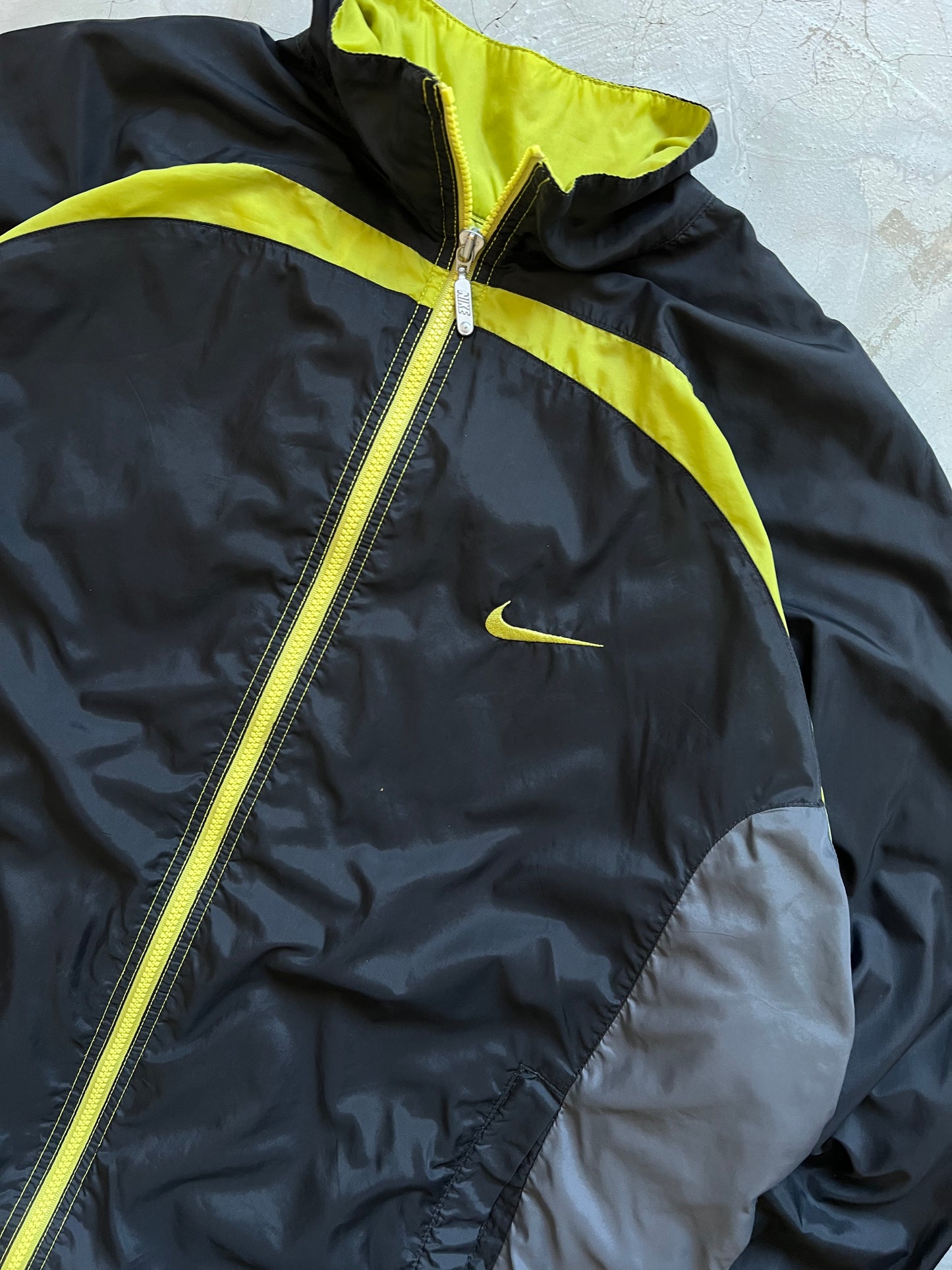 Nike vintage jacket - L