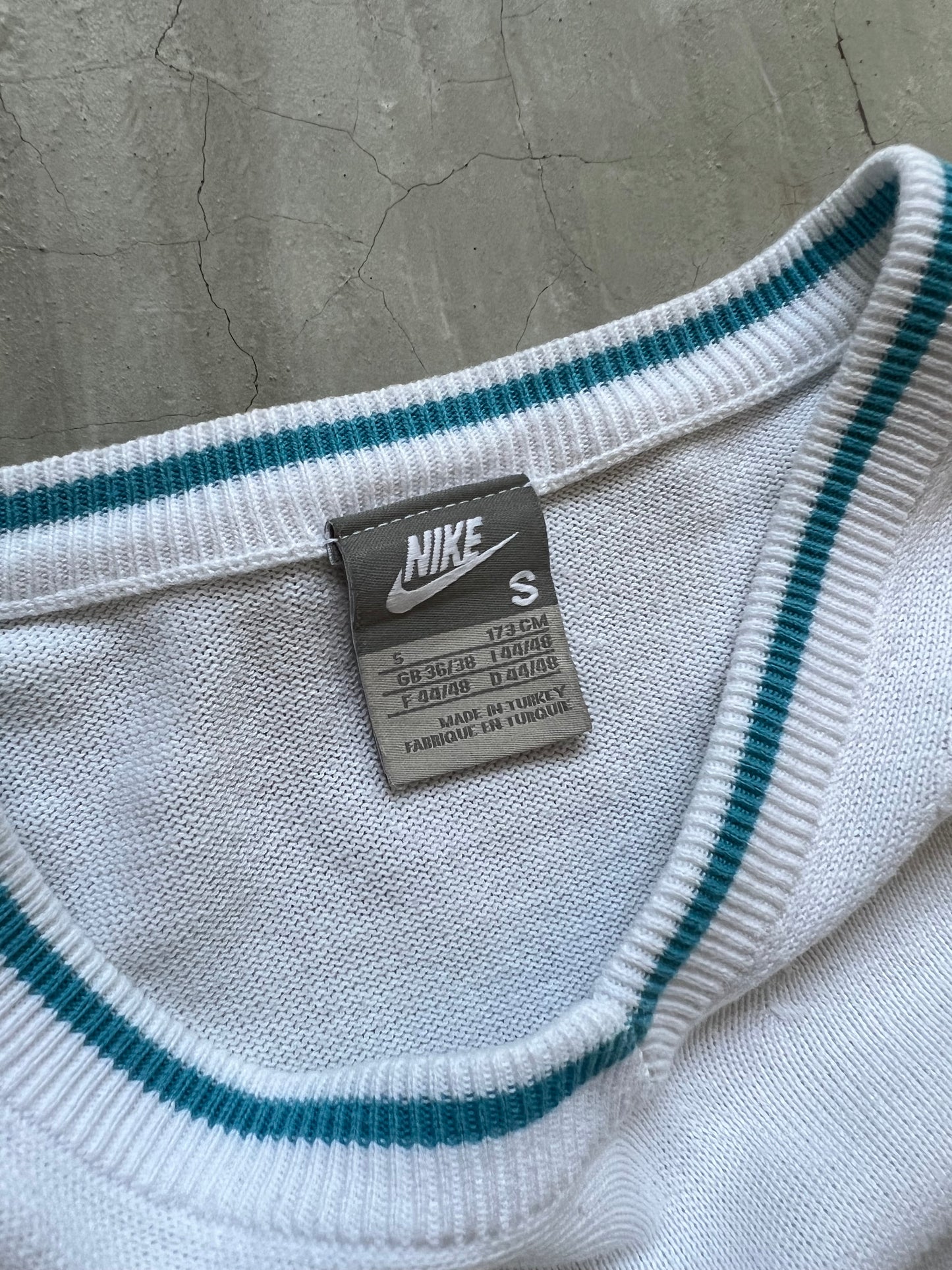 Nike vintage sweater - S