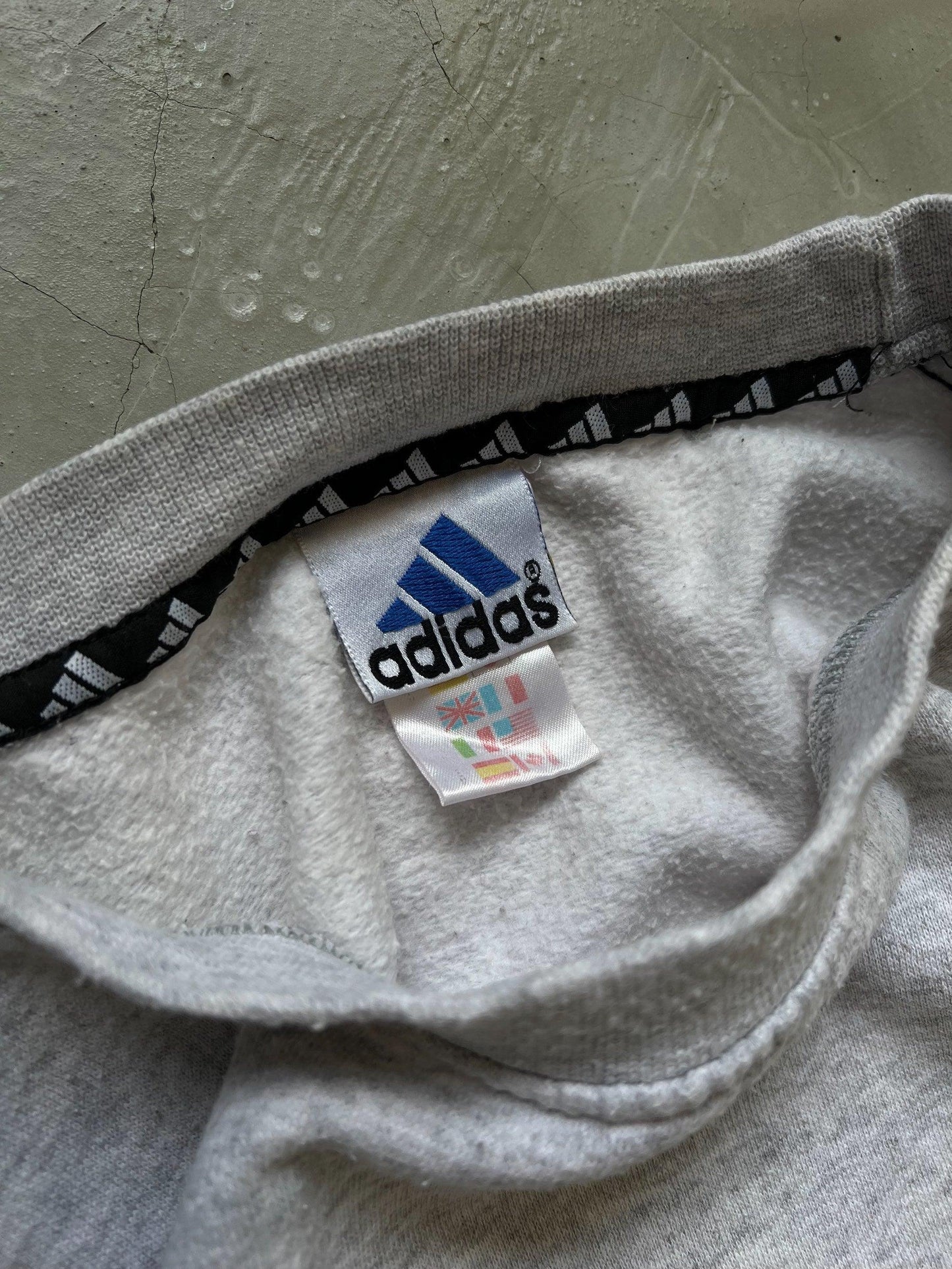 Adidas vintage Sweatshirt - M - SNDSHP