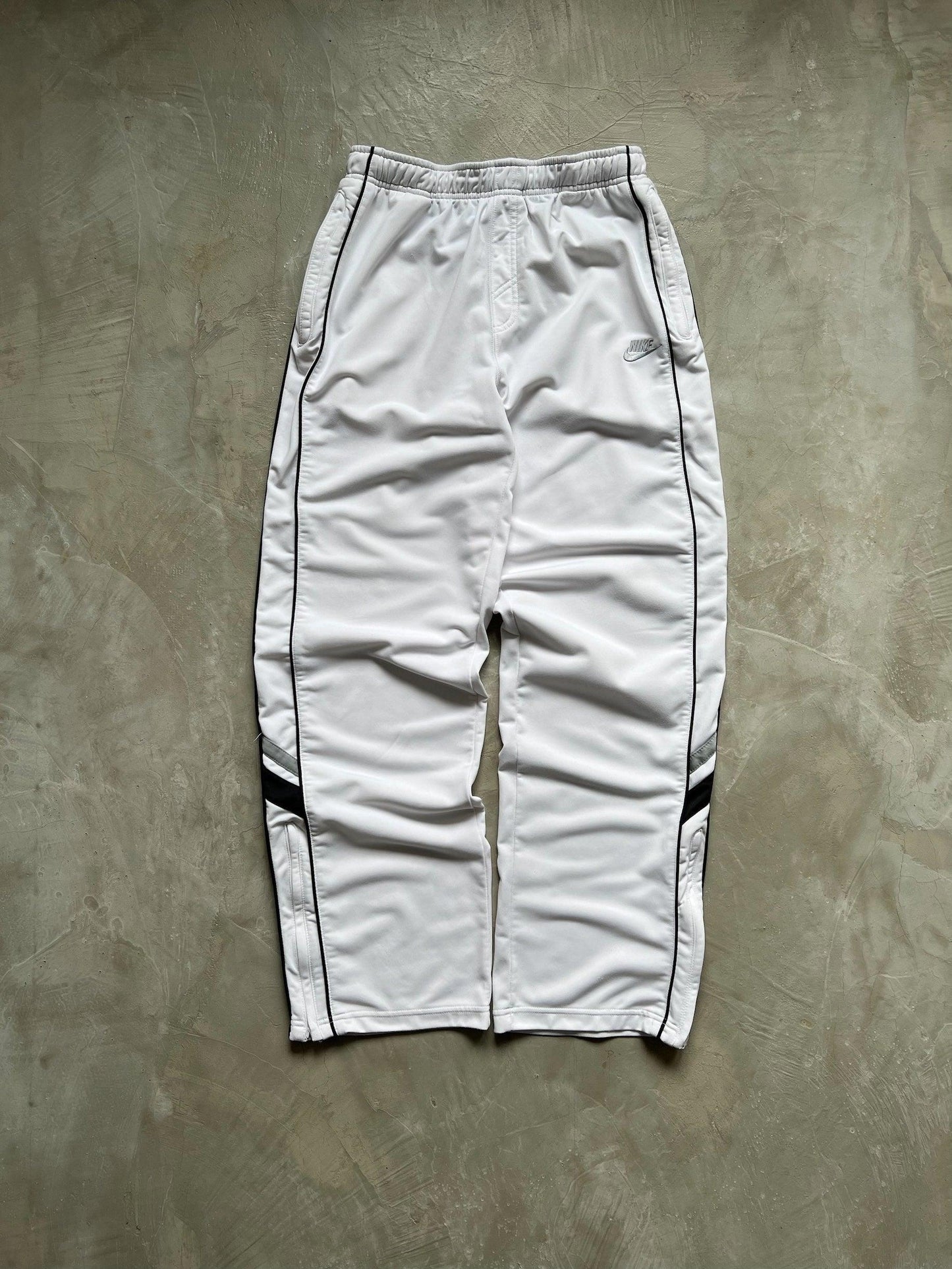 Nike vintage trackpants - M - SNDSHP