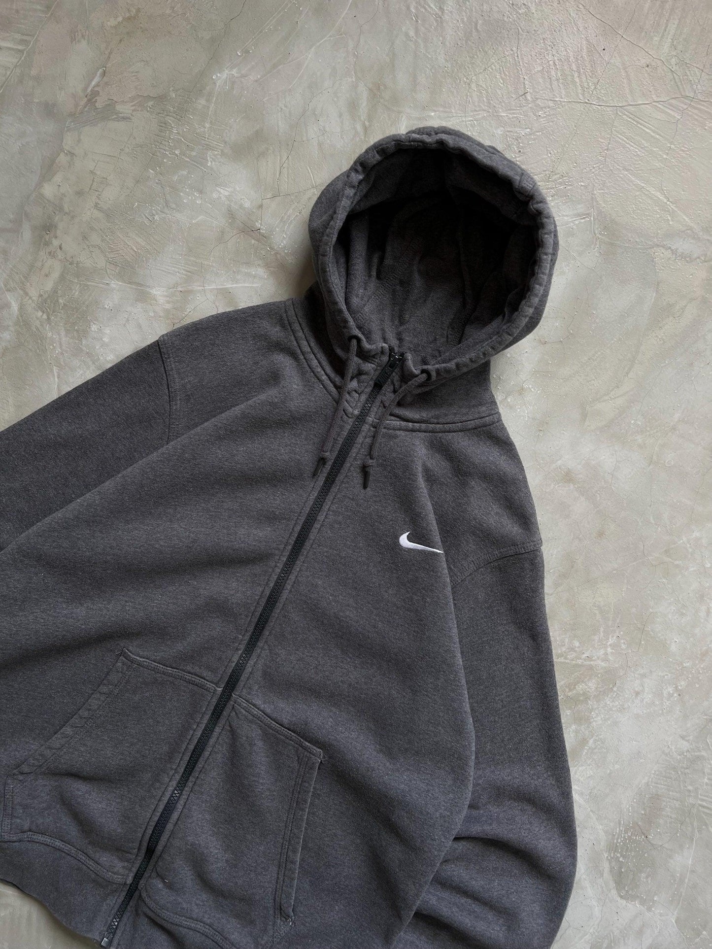 Nike vintage zip hoodie - L - SNDSHP