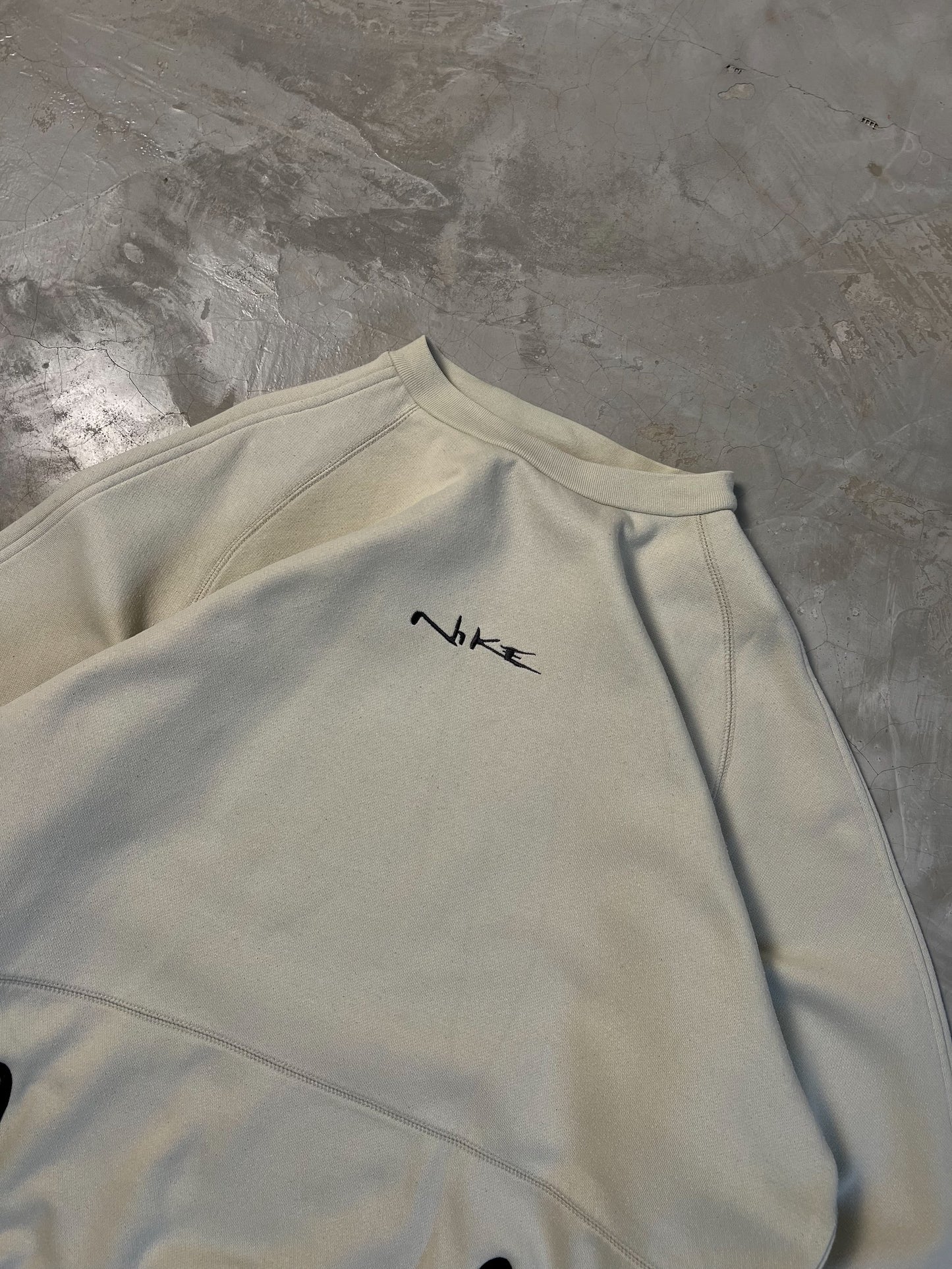 Nike Vintage Sweatshirt - L