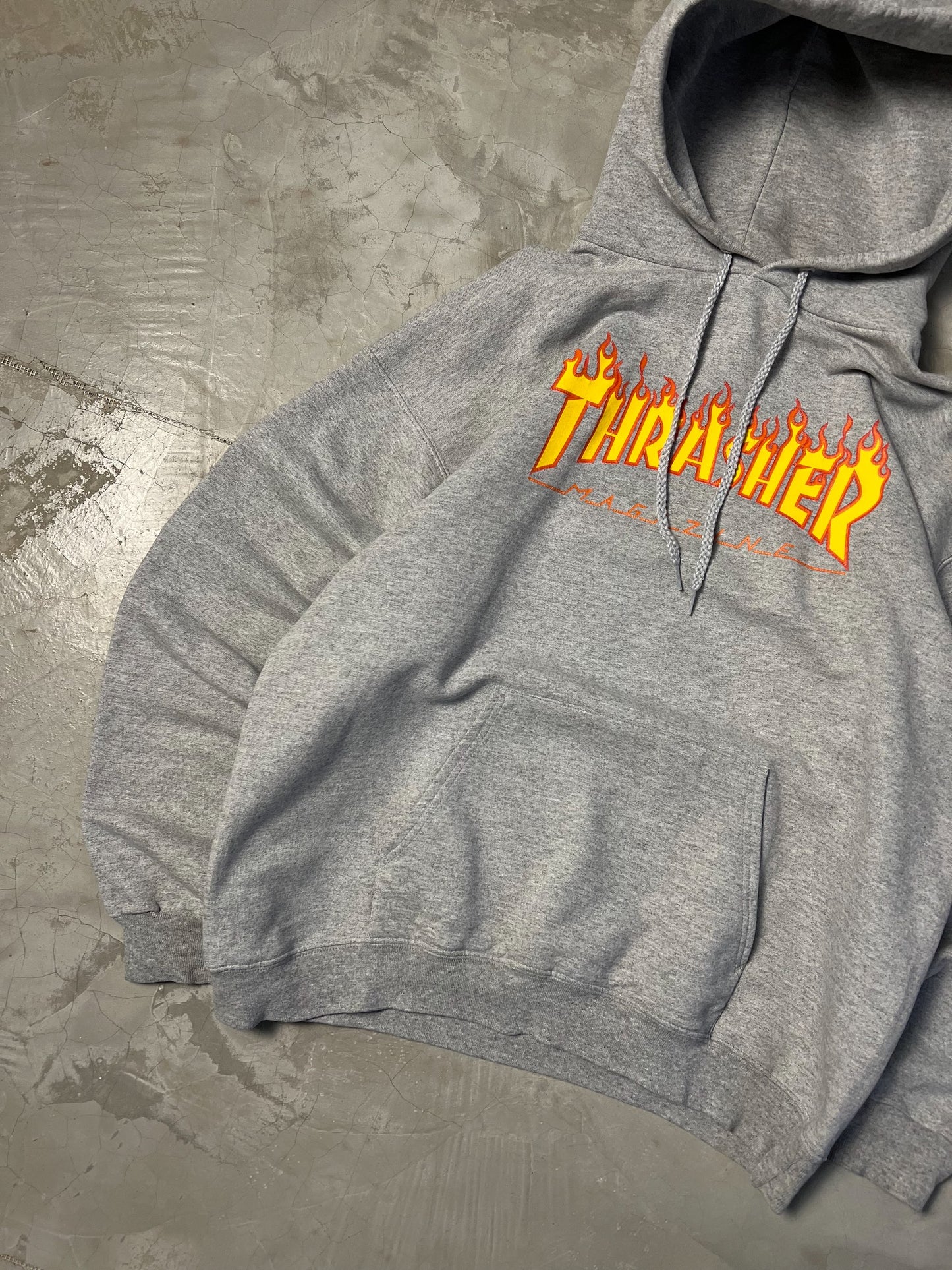 Thrasher vintage hoodie - L