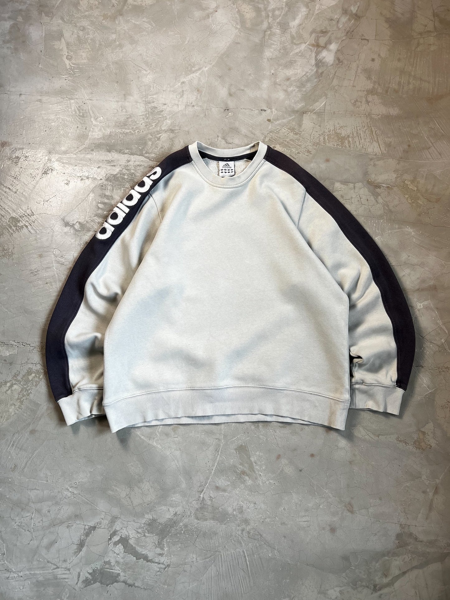 Adidas vintage sweatshirt - M